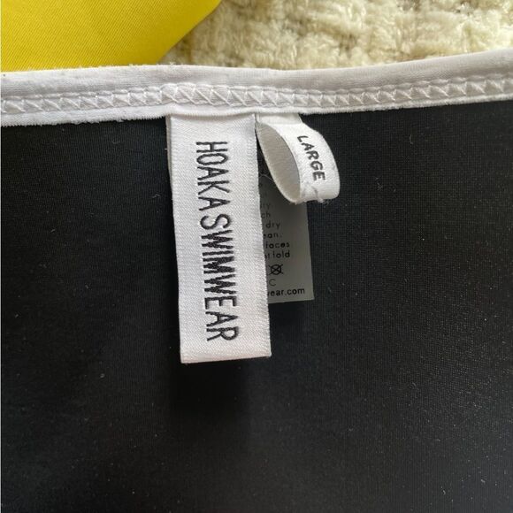 Hoaka Swimwear yellow‎ bikini  with contrast white trim L - Picture 9 of 10